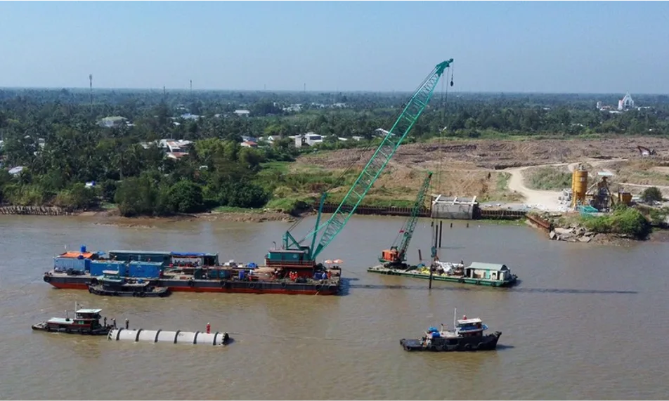 Hỗ trợ kỹ thuật đấu nối dưới nước & cung cấp phao nổi – Nhà máy điện Sông Hậu 1
